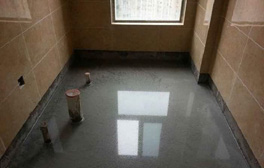 當遇到衛生間墻面滲水漏水，你會考慮砸磚維修嗎？