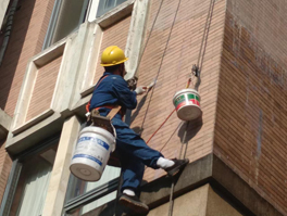 為什么窗臺老是漏水？