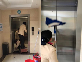不銹鋼電梯廂怎么保養?