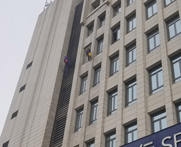 為什么夏季到了要進行外墻清洗呢？